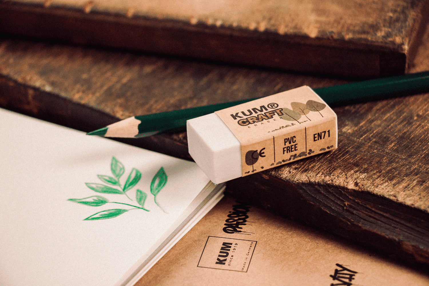 KUM Craft Eraser Radiergummi in Nahaufnahme