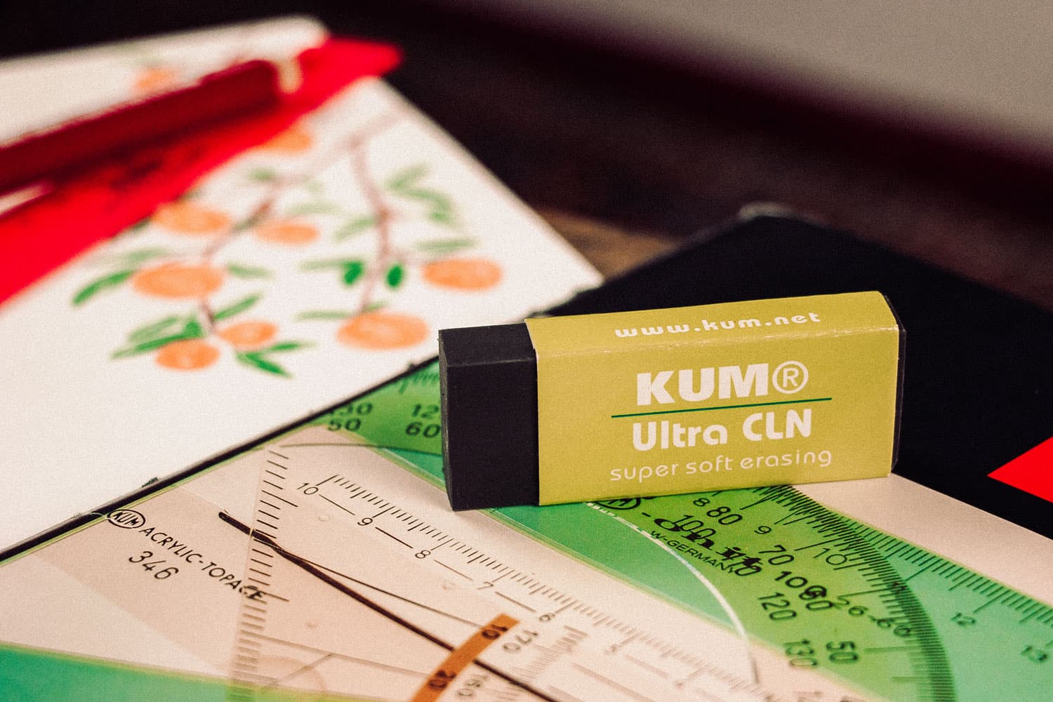 KUM Ultra CLN Radiergummi in Nahaufnahme